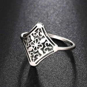 NEW 14k White Gold Plated 316L Cut Out Hollow Filigree Flower Ring,‎ Size 8 thumbnail 3