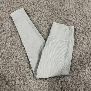 Aerie Offline Leggings thumbnail 1