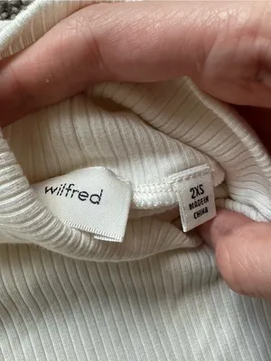 Aritzia White Ribbed Turtleneck Long Sleeve Top thumbnail 4