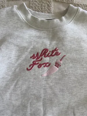 White‎ Fox Boutique Spicy Gal Crewneck Sweatshirt M/L thumbnail 2