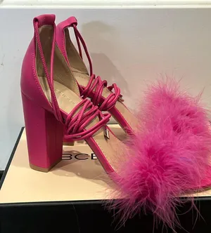 *Brand New* BCBGeneration Passion Pink Fluffy Heel, Size 8.5M thumbnail 1