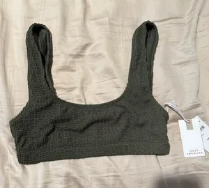 Good American Olive Textured Scoop Bralette - Deep Olive Green thumbnail 1