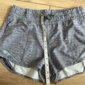 ZYIA Gray Camo Mesh Hidden Zipper Shorts Size Small thumbnail 8