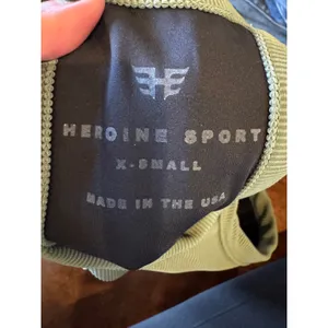 Heroine Sport Tank Top Women‎ XS Sage Green Ribbed Shelf Bra Racerback Athletic thumbnail 6