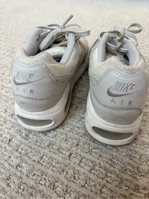 Nike women’s Athletic Sneakers in Light Gray thumbnail 3