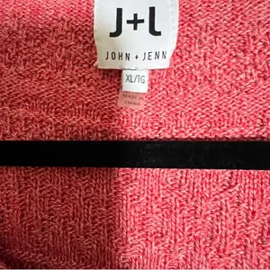 John + Jenn Women's Pink Crotchet‎ V Neck Sweater size XL thumbnail 5