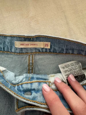 Levi’s Shorts thumbnail 3