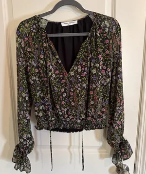 Amanda‎ Uprichard Orleans Long Sleeve Top in Charmont Size Medium Boho Floral thumbnail 1