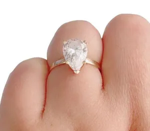 14K 14KT Yellow Gold PEAR SHAPED CZ Cubic Zirconia Engagement Gift Ring Sz 7.5 thumbnail 1