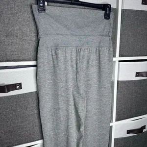 GapFit Brushed Tech Jersey Joggers Gray Size XS thumbnail 10