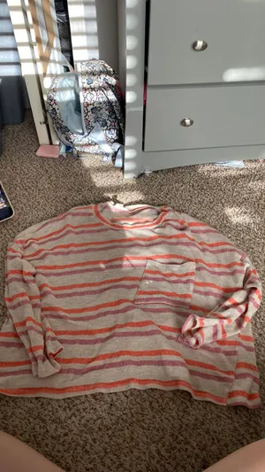 Fantastic Fawn cropped sweater thumbnail 1
