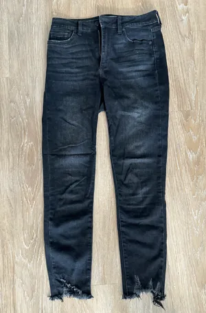 Just USA Black Cropped Slim Straight Leg Jeans thumbnail 1