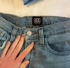 BDG Girlfriend Jeans thumbnail 2