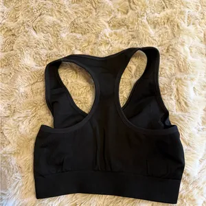 Gymshark Black Racerback Sports Bra thumbnail 2