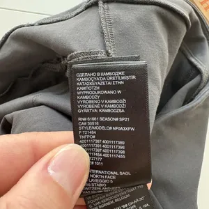 The North Face‎ Women's Paramount Hybrid High-Rise Tights Small Gray thumbnail 7