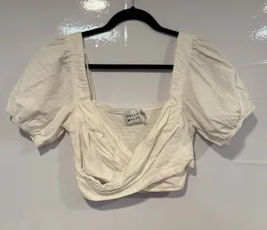 White linen cotton‎ blend Hello Molly wrap style puff sleeve crop top thumbnail 1