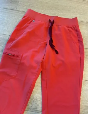 Figs Women’s Zamora Joggers Scrub Pants PO 4939 Size XS/P Petite thumbnail 1