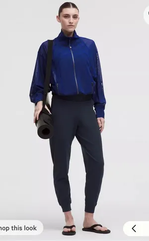 Lululemon High-Rise Align Joggers thumbnail 1