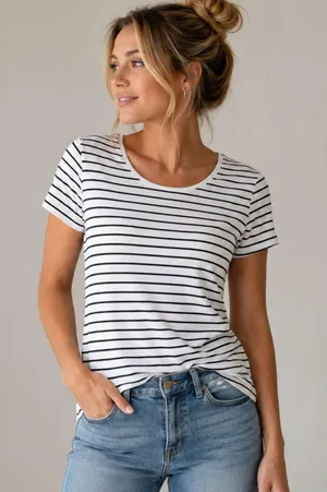 H & m Women’s White & Black Striped Short Sleeve Scoop Neck T-Shirt SIZE SMALL thumbnail 1