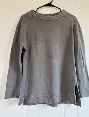 Pilcro Anthropologie Washed Grey Cotton Crew Neck Long‎ Sleeve Sweatshirt M thumbnail 1