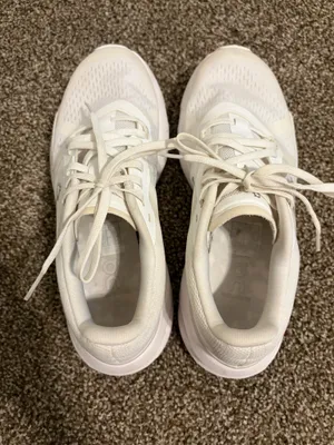 On Cloud Women's White Cloudpulse Running Shoes thumbnail 2