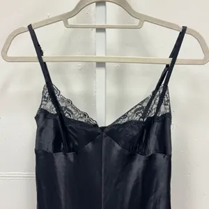 Victoria's Secret Very Sexy Black Satin Lace Trim‎ Bodysuit Small 507344-0408 thumbnail 3