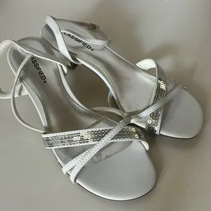 Classified Strappy Kitten Heels in White Silver Women's Size 6.5 thumbnail 1
