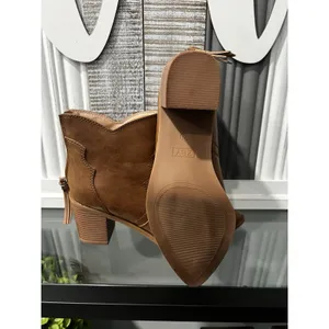 Brown Western Ankle Boots Pointed Toe Tassel Back Zip M4B076‎ Womens Size 7.5 thumbnail 4