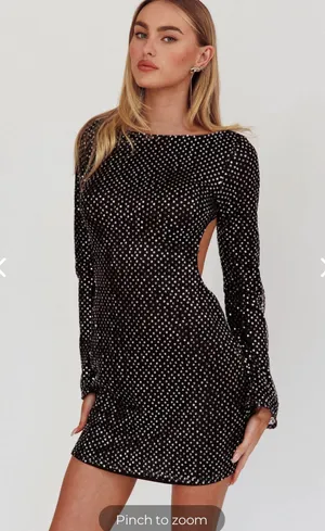 dress thumbnail 4