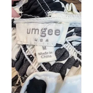 Umgee Maxi Dress Black White Floral Smocked Flutter Sleeve Tiered M thumbnail 4