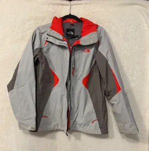 The North Face Womens Rain Jacket Size M Grey Red Colorblock Full Zip Shell A6FB thumbnail 1