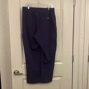 Figs scrub pants, size XL/P￼ thumbnail 4