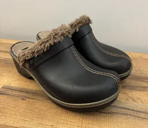 Crocs Eva Faux Fur Lined Wedge Clogs Mules Brown thumbnail 1