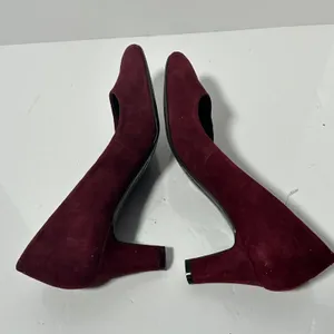 Easy Spirit Esquota Burgundy Suede Kitten Heel Round Toe Pumps Womens 8.5 M‎ thumbnail 9