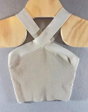 526 | Babaton Aritzia Womens‎ XS Sculpt Knit Square Neck Cropped Tank Top Beige thumbnail 1