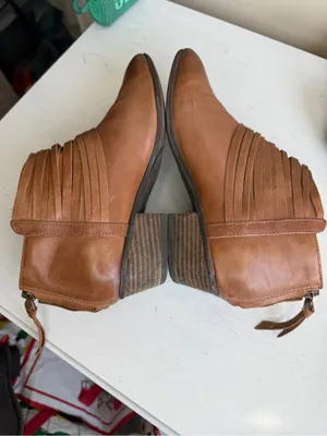 Clarks | Spye Celeste Booties Sz 7.5 Strap Detail Low Heel thumbnail 8