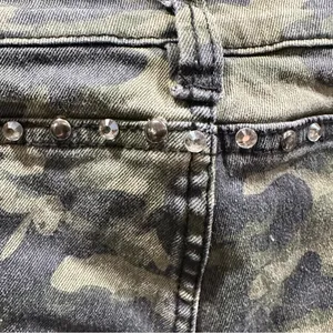 Playboy Bunny Camo Rhinestone Jeans – Juniors Size 9 thumbnail 8