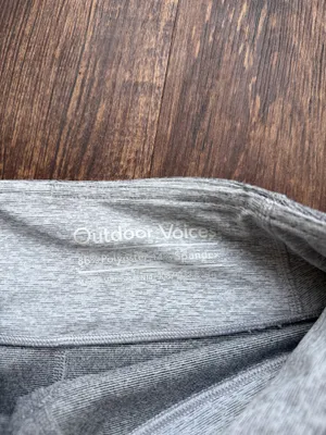 Outdoor Voices Women’s Gray Dipped Warmup Atleisure Yoga Leggings - Size XS thumbnail 4