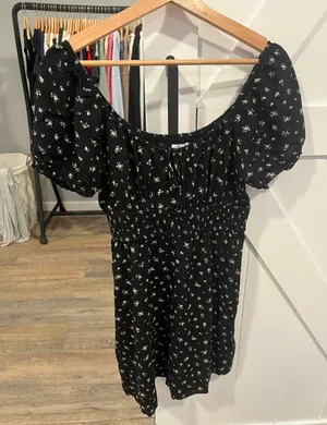Hollister sundress thumbnail 1