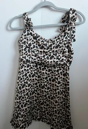 AUDREY 3PLUS Leopard Print Satin Mini Dress Strappy Sleeveless Ruffle S thumbnail 1