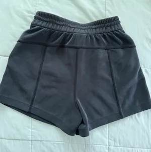 Lululemon Soft Stream Shorts thumbnail 6