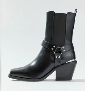 🆕 Urban Outfitters | Uo Lola Square Toe Boot | Black | Size: 8 thumbnail 2