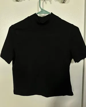 Mock neck Tshirt thumbnail 1