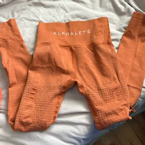 Alphalete leggings thumbnail 1