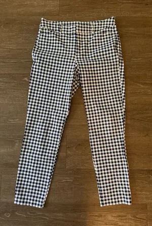 Old Navy Gingham Pixie Pants thumbnail 1