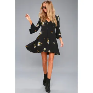 Free People Time on my side Mini Dress Black Floral‎ V-Neck Bell Sleeve Size M thumbnail 2