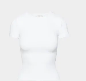 Aritzia thumbnail 1