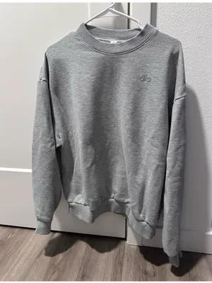 Alo Yoga Acolade Crew Neck thumbnail 2