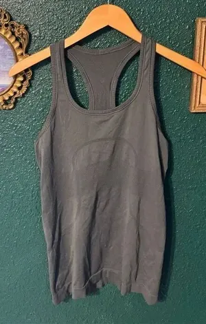 Lululemon Green Swiftly Tech Tank Top Sz 6 thumbnail 1