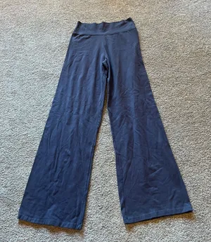 Pants thumbnail 1